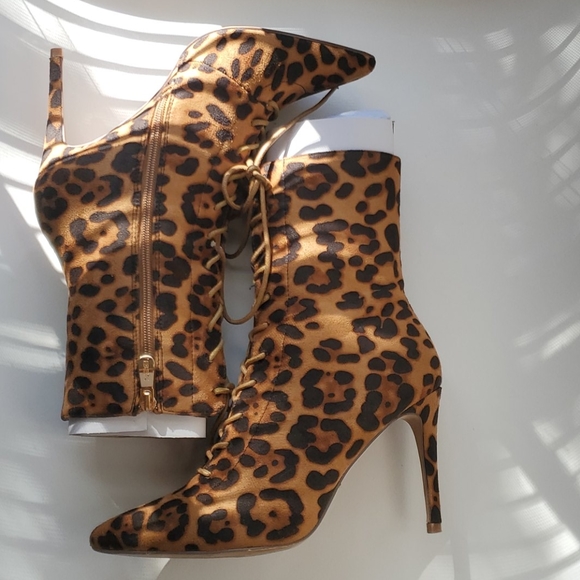 LEOPARD HEEL BOOTS sz 7 - Picture 2 of 6